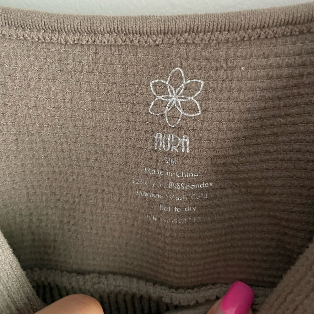 Knit tank - Picture 2 of 3